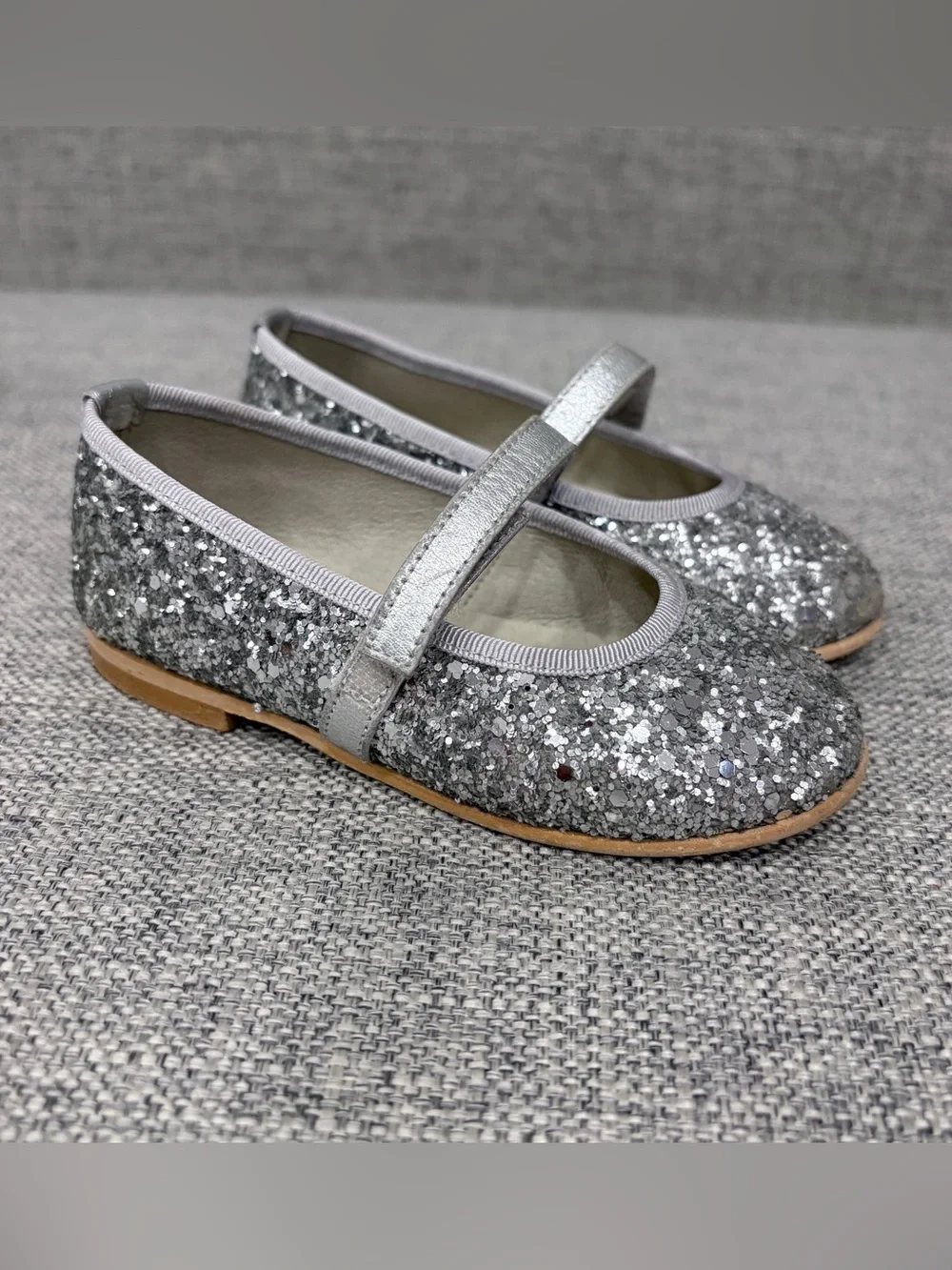 Childrenchic size 23 Silver Glitter Mary Janes GUC